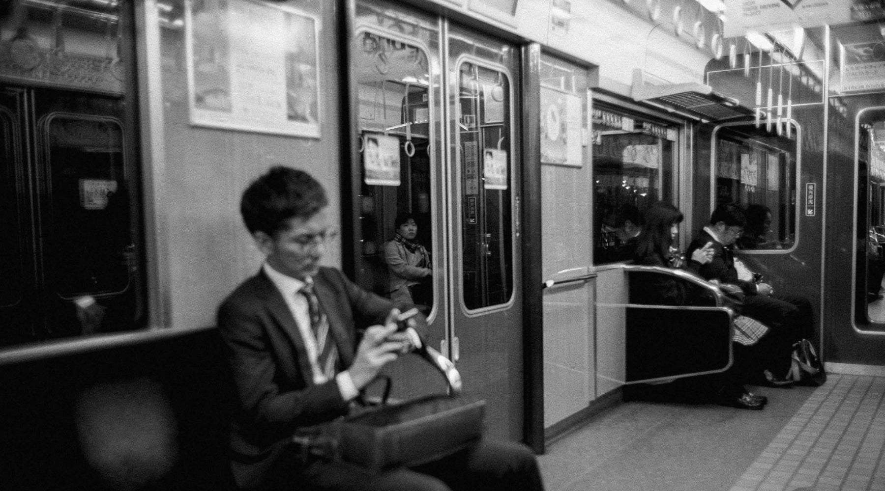 Everyday Ordinary of Japanese Salarymen - KC Eng