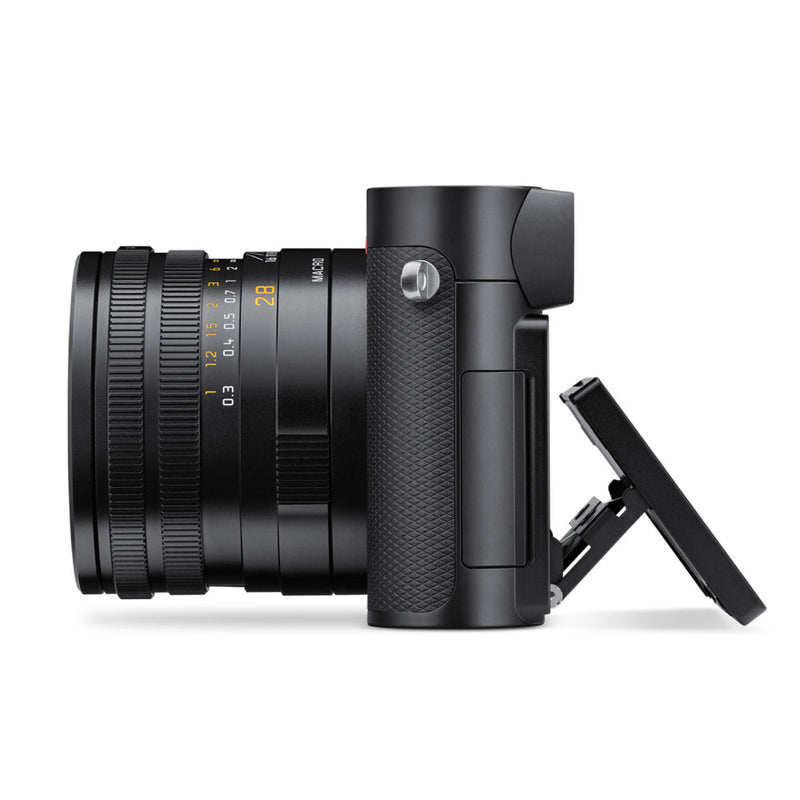 Leica Q3 Essential Kit (Online Exclusive)