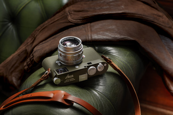 M11-P Safari (Online Exclusive Bundle w Lens)