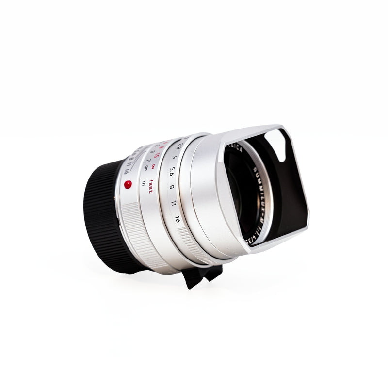 Leica Summilux-M 35mm F/1.4 ASPH. FLE, Silver Anodized Finish (Pre