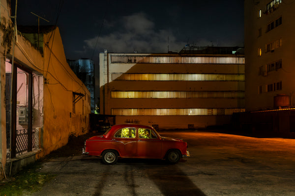 A personal vision at Twilight and night: Space, lights, colours and people with Fulvio Bugani