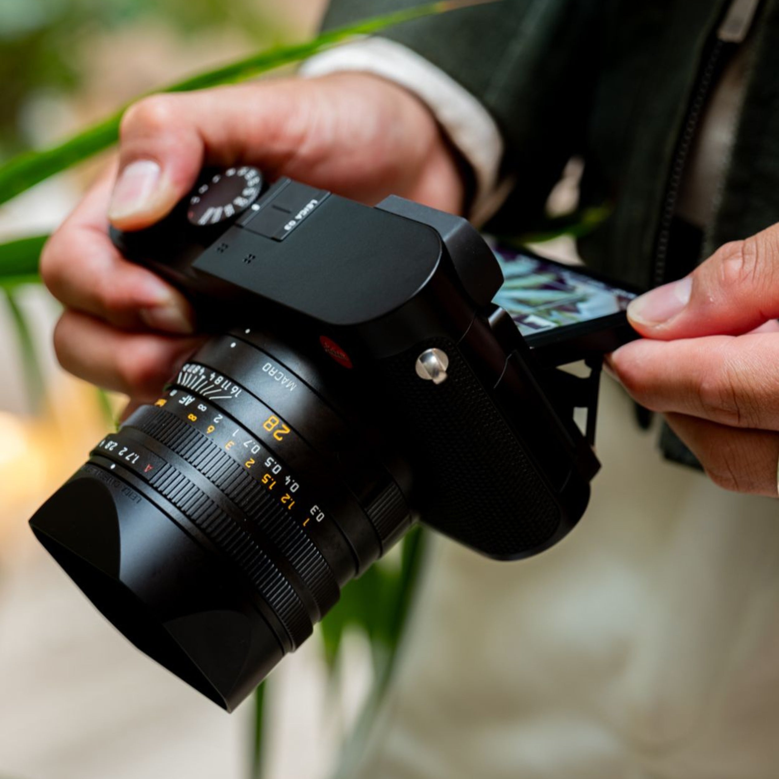 Leica Q3 Exclusive Online Bundle