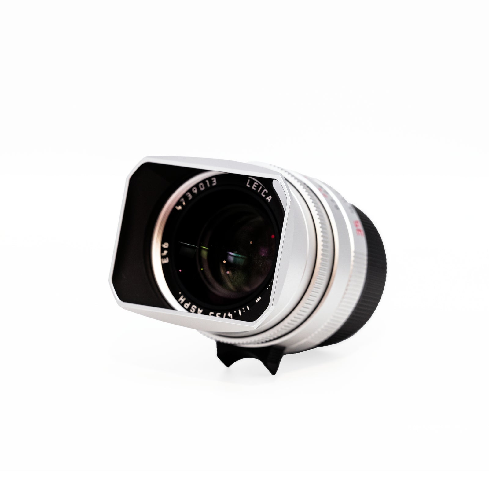 Leica Summilux-M 35mm F/1.4 ASPH. FLE, Silver Anodized Finish (Pre