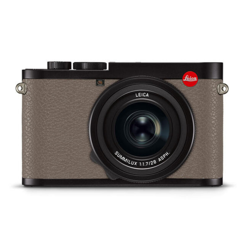 Leica Q3, with full cowhide leathers individualisation